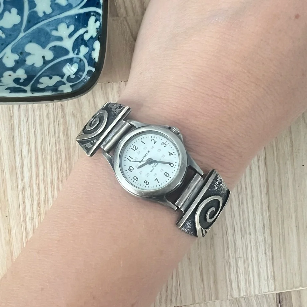 quemex brand watch